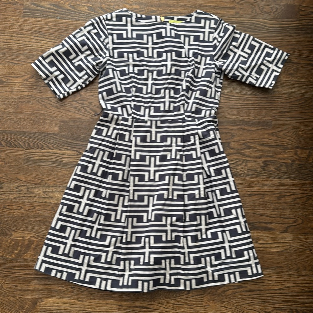 Elizabeth McKay dress size 8